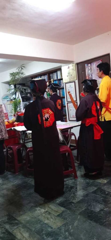 Batch 25請神唱讚